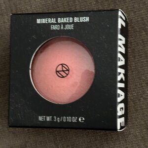 IL MAKIAGE Mineral Baked Blush (Bootylicious) - NEW!